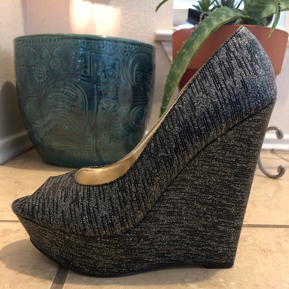 Steve Madden Platform Peep-Toe Wedges - Picture 3 of 8